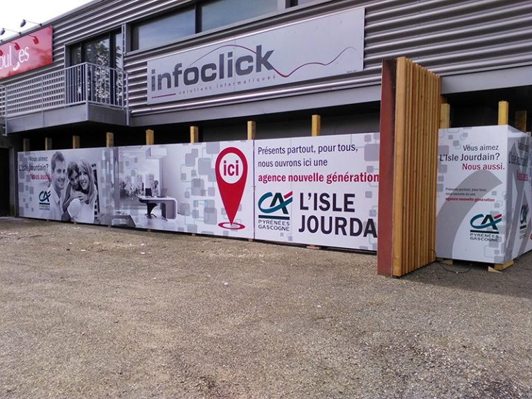 AZTARNA-IMPRESSION-NUMERIQUE-UV-DIBOND-CREDIT-AGRICOLE-L'ISLE-JOURDAIN