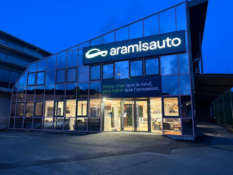 Enseigne Aramis Auto